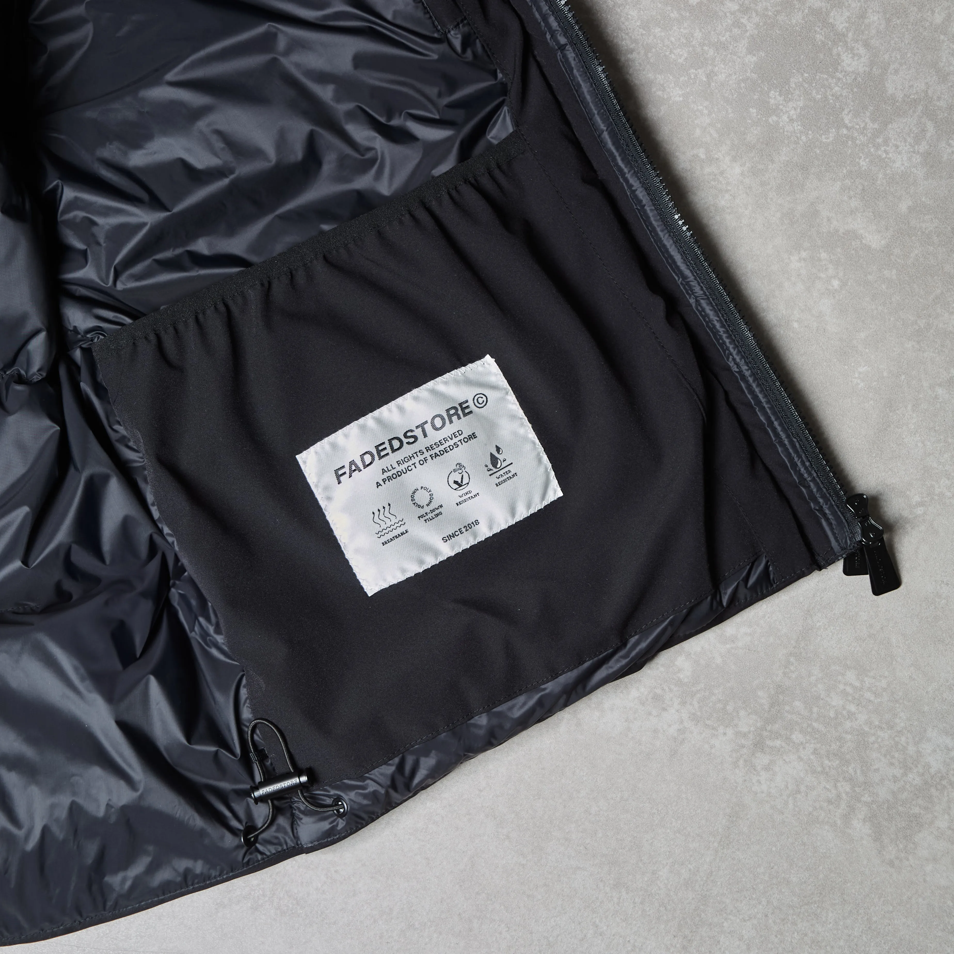 FadedStore Puffer | Black