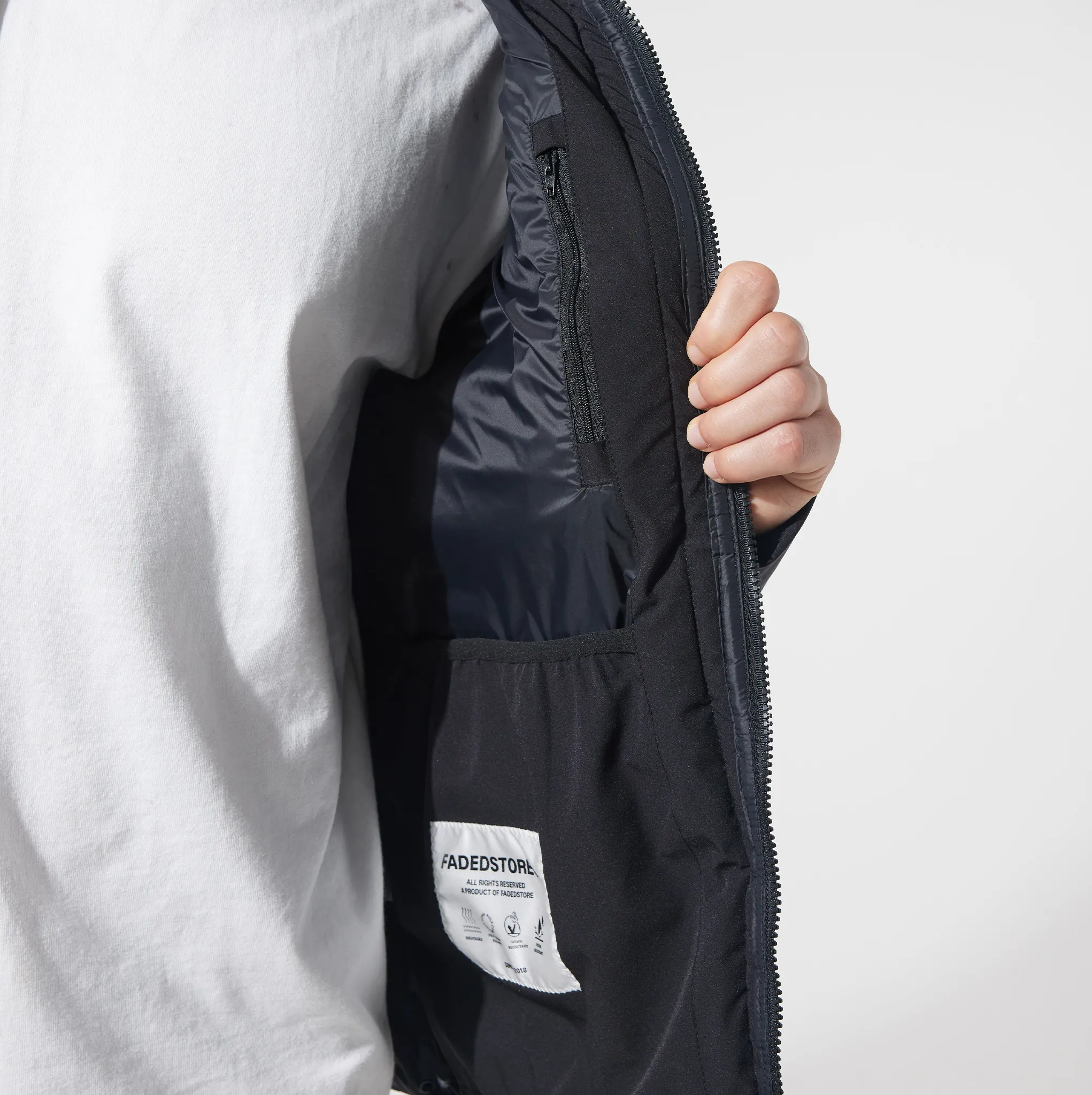 FadedStore Puffer | Black