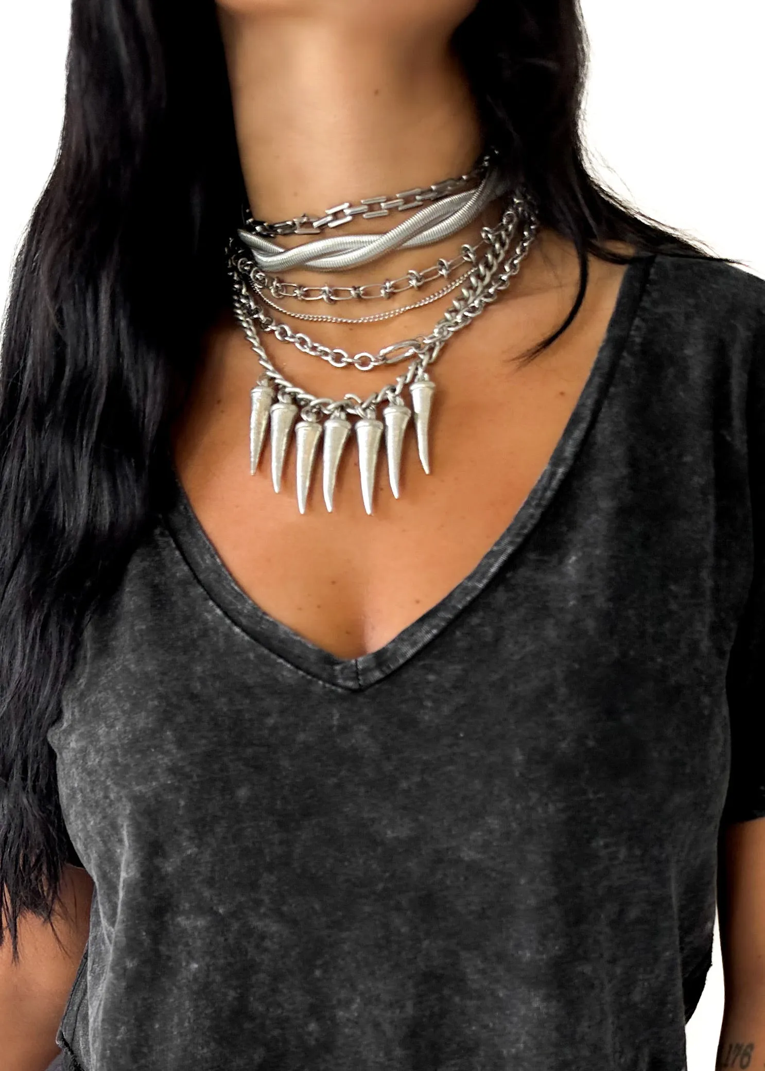 FINAL SALE: BOTTOM LINE WATER RESISTANT CHOKER NECKLACE