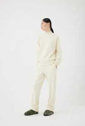 Wool Knit Mock Neck Pullover in Cream